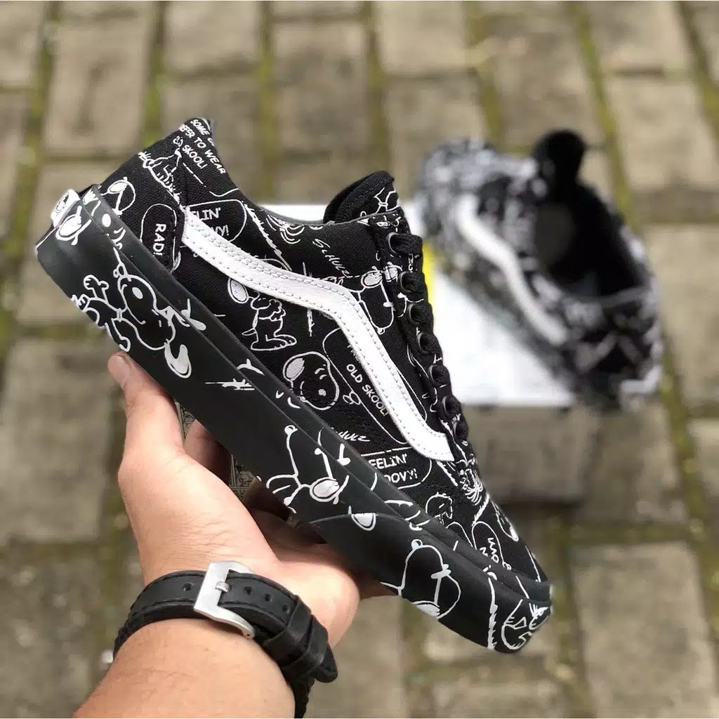 harga vans x peanuts