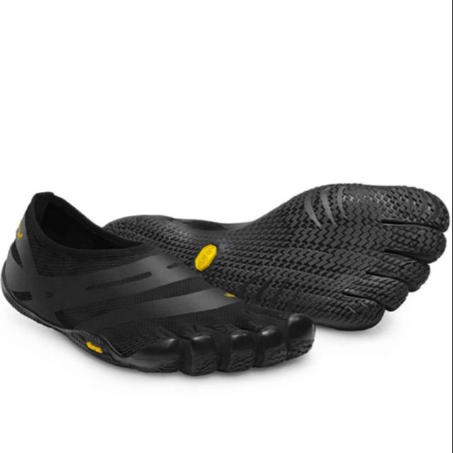 five finger training shoes