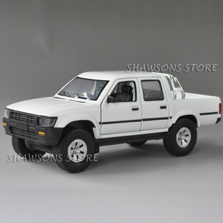 hilux diecast