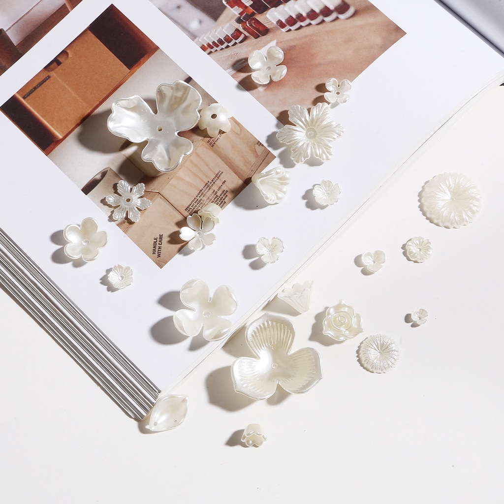 10pcs Acrylic Pearl White Flower Three-Dimensional Flower Accessories diy Handmade Jewelry/Antique Jewelry/Craft Material