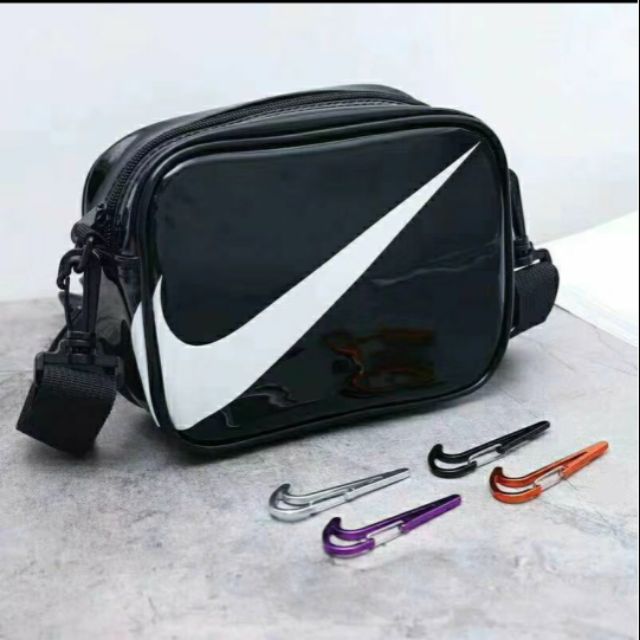 nike swoosh shoulder bag