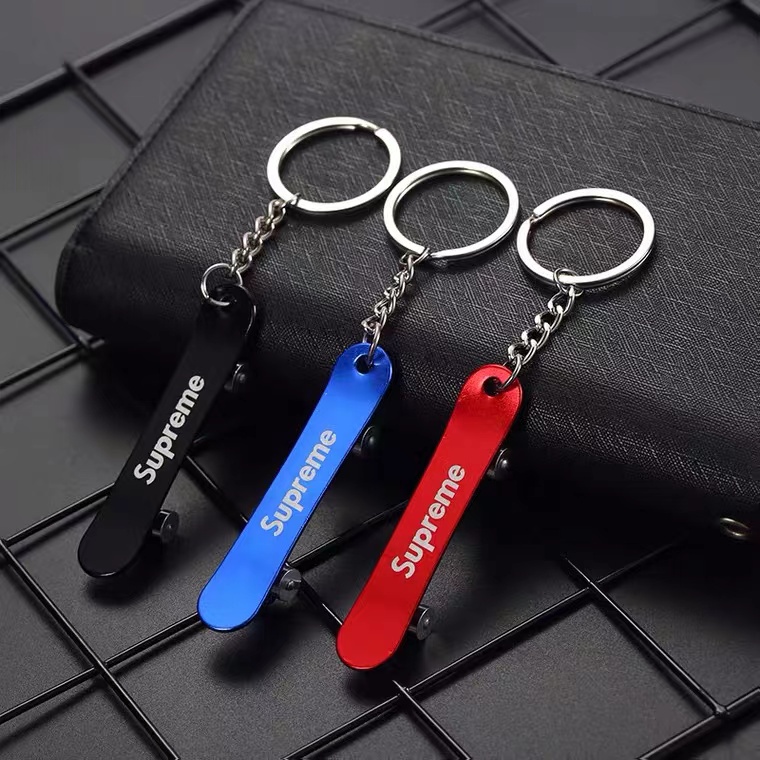 Supreme 1999年 Compass Keyholder Keychain ショッピング www