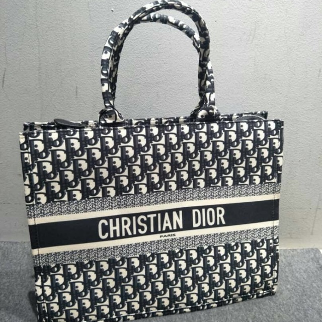 christian dior bags