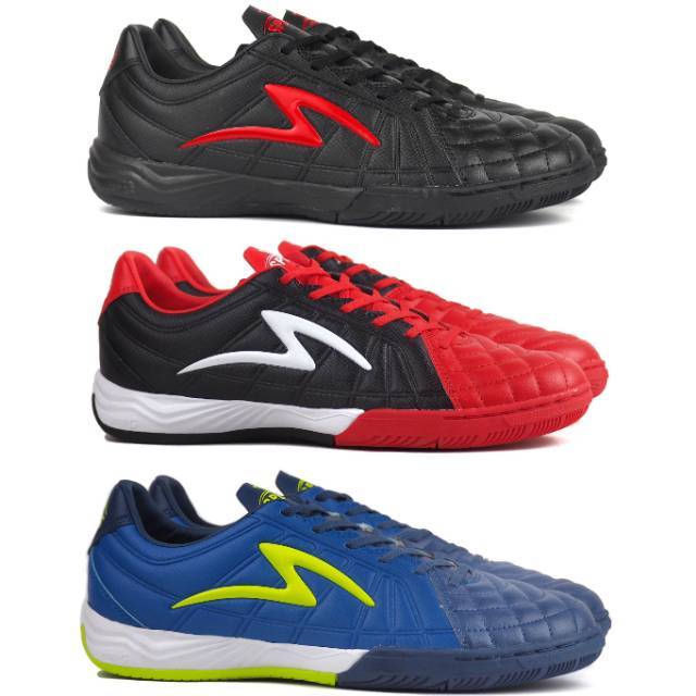 specs futsal shoes