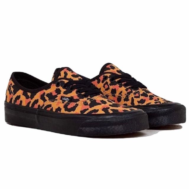 vans authentic leopard