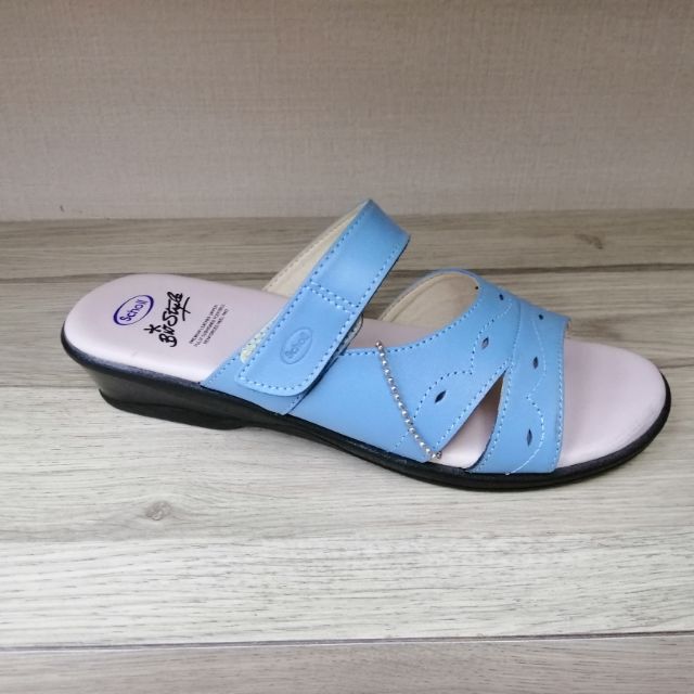 shoes with sole support