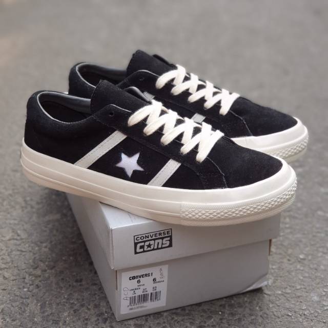 converse academy one star