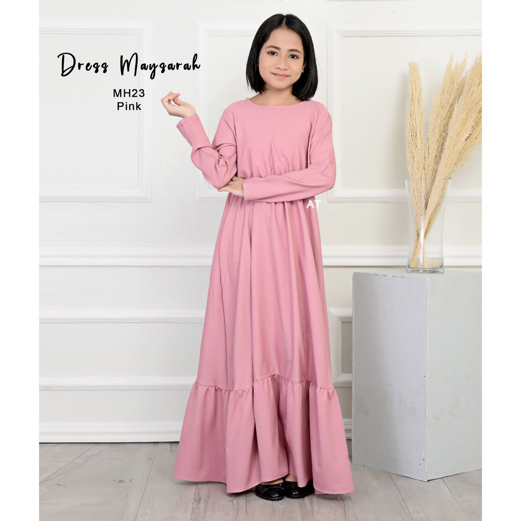 Jubah budak perempuan