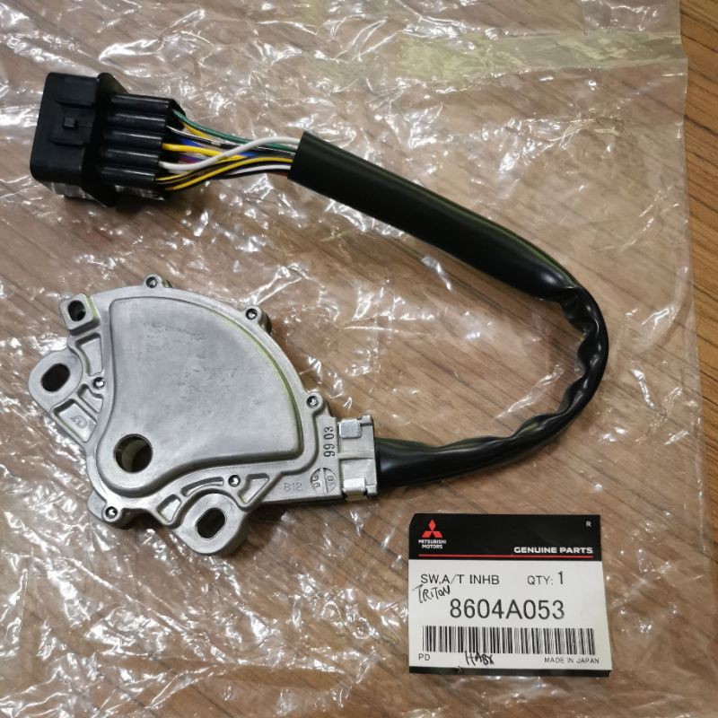 MITSUBISHI TRITON, PAJERO SPORT GEAR LEVER SWITCH, AUTO INHIBITOR