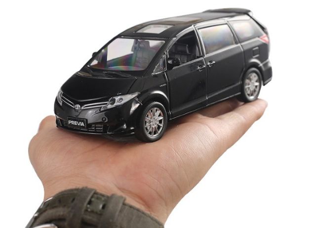 toyota sienna diecast