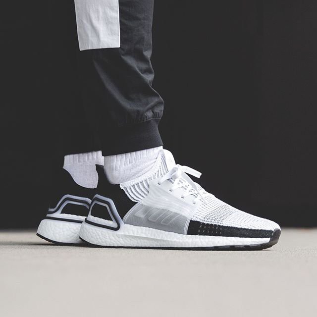 ultra boost 19 black and white