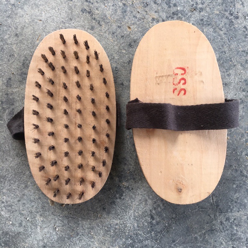 BERUS BESI TEMBAGA BERUS LANTAI PAPAN BRUSH WOOD FLOOR BERUS BESI TEMBAGA BERUS LANTAI PAPAN BRUSH WOOD FLOOR