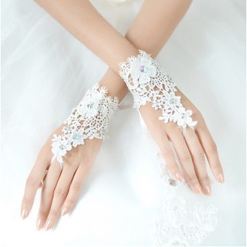 Bridal Gloves Short Lace Bridal Gloves 