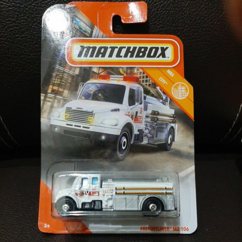 matchbox freightliner m2 106