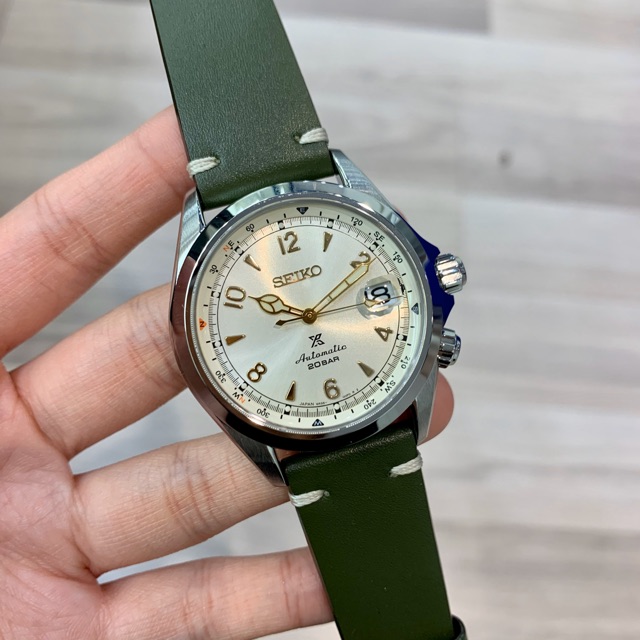 alpinist watch