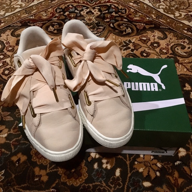 Saturar Tía suspensión Puma Basket Heart Soft Women Trainer Sneakers | Shopee Malaysia