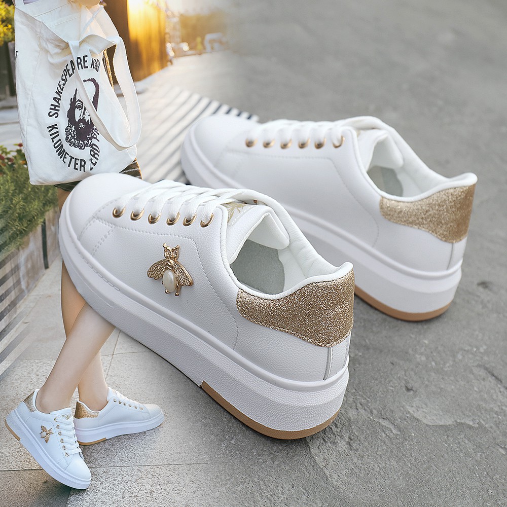 white color canvas shoes