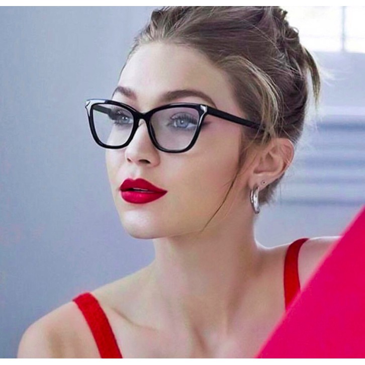 cat eye glasses style