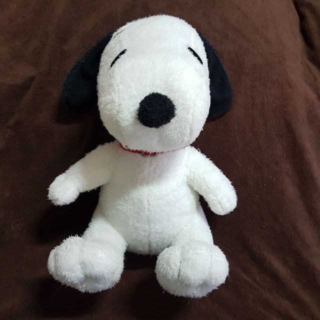 huge snoopy stuffed animal