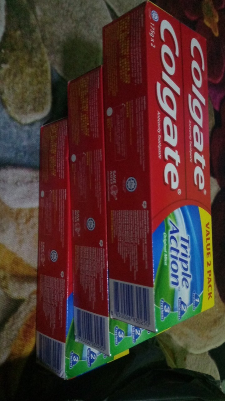 [Value Twin Pack] Colgate Triple Action Toothpaste / Ubat 