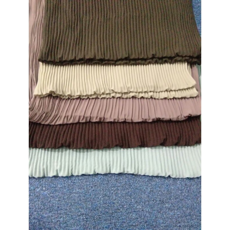 shawl crush pleated