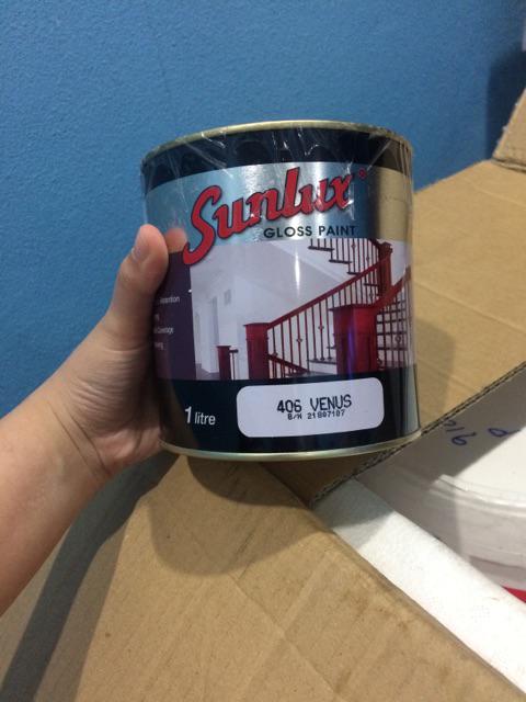 1 Litre SUNLUX Gloss Paint Glossy Wood Or Metal Paint 1 Litre SUNLUX Gloss Paint Glossy Wood Or Metal Paint