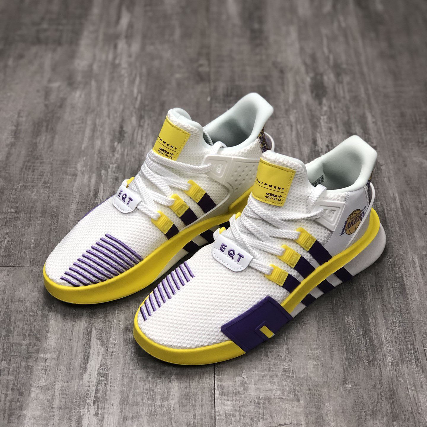 lakers shoes adidas