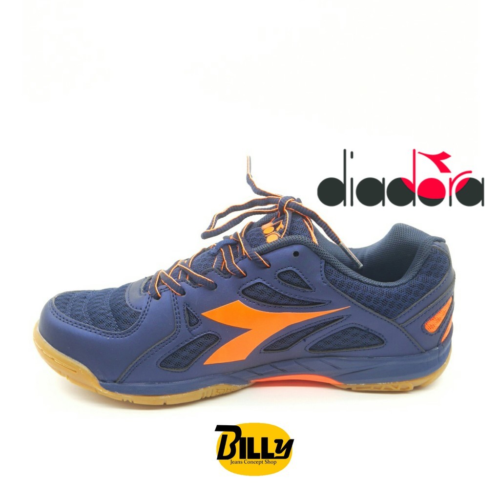 diadora badminton shoes