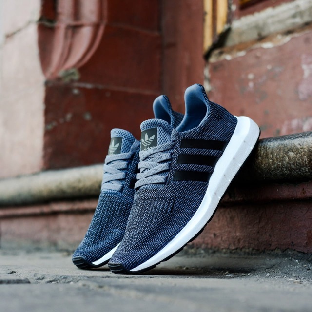 navy adidas swift run