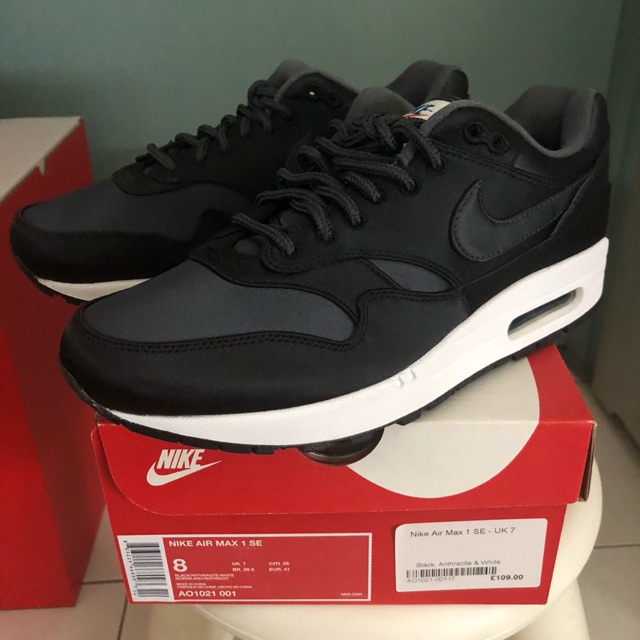 air max 1 satin black