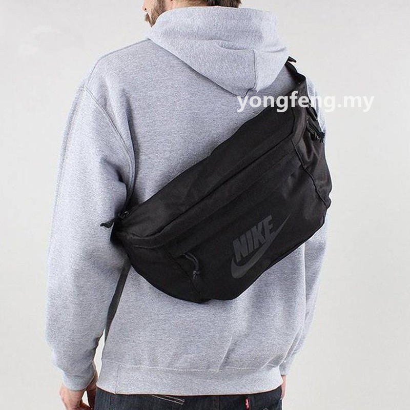 tech hip pack nike