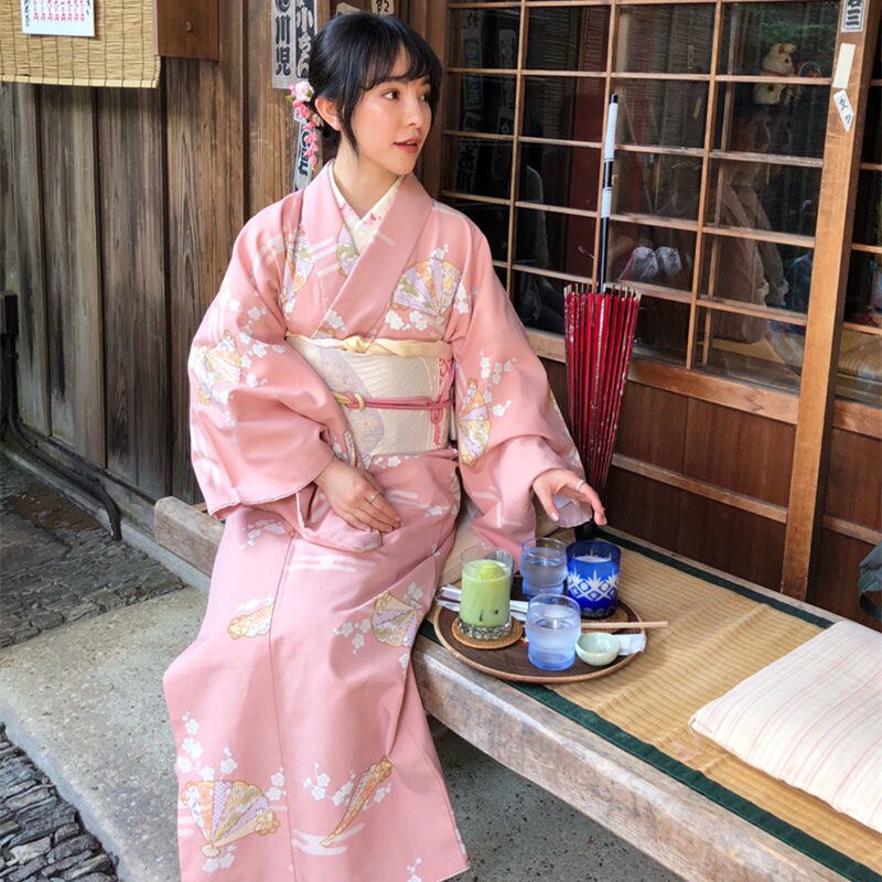 women-traditional-japanese-kimono-dress-with-obi-flower-print-stage