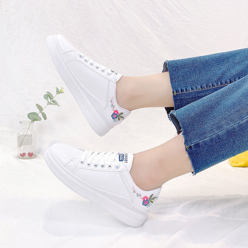 Flower Embroidery Casual White Sneakers 