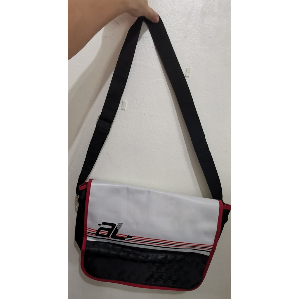 al ikhsan sling bag