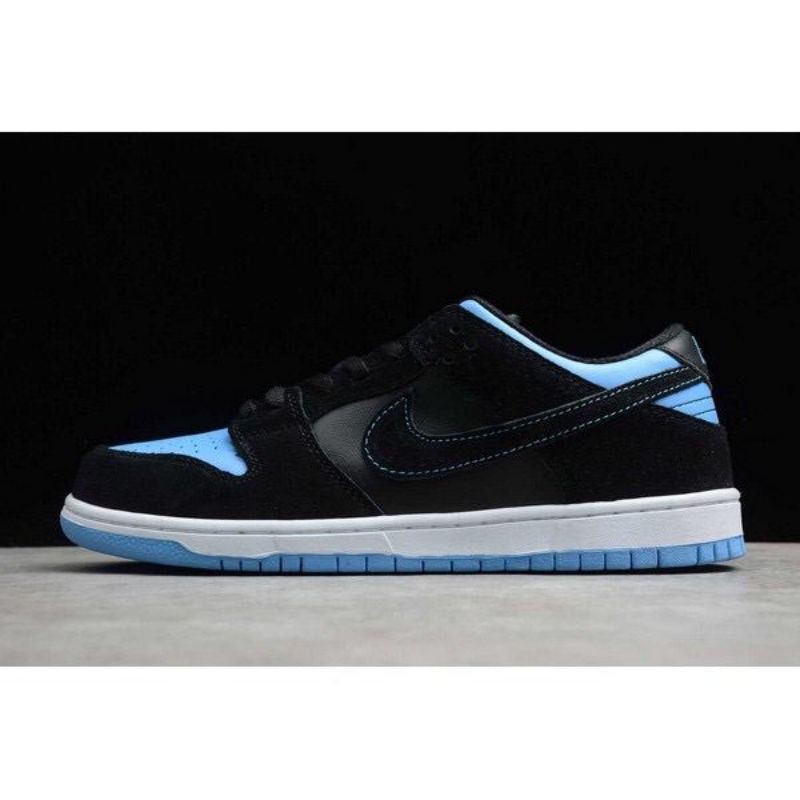 nike dunks size 16