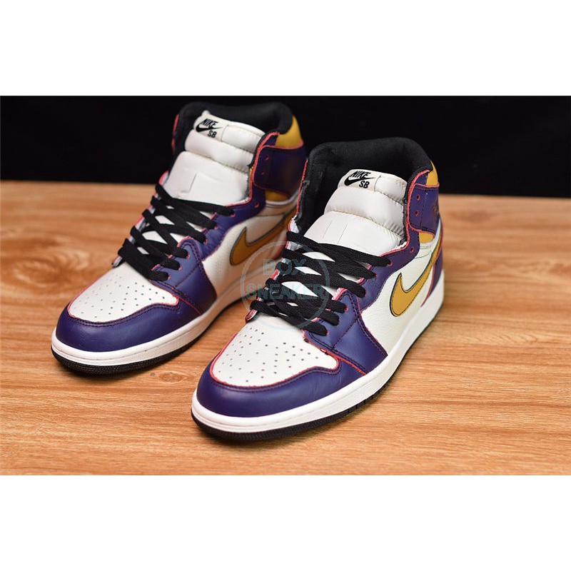 nike sb x air jordan 1 high og court purple