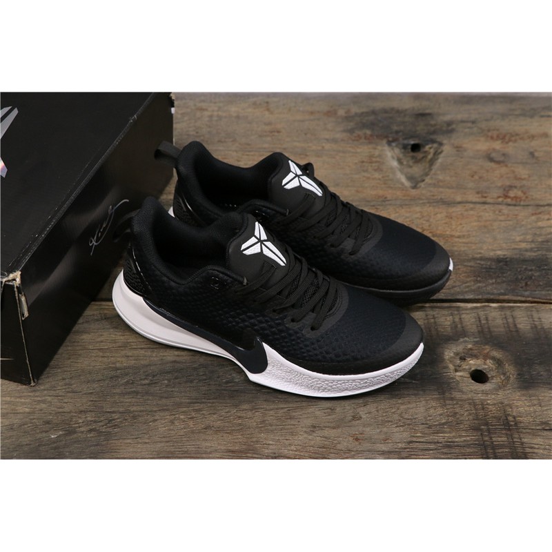 kobe shoes black