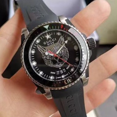 waterproof diving watch