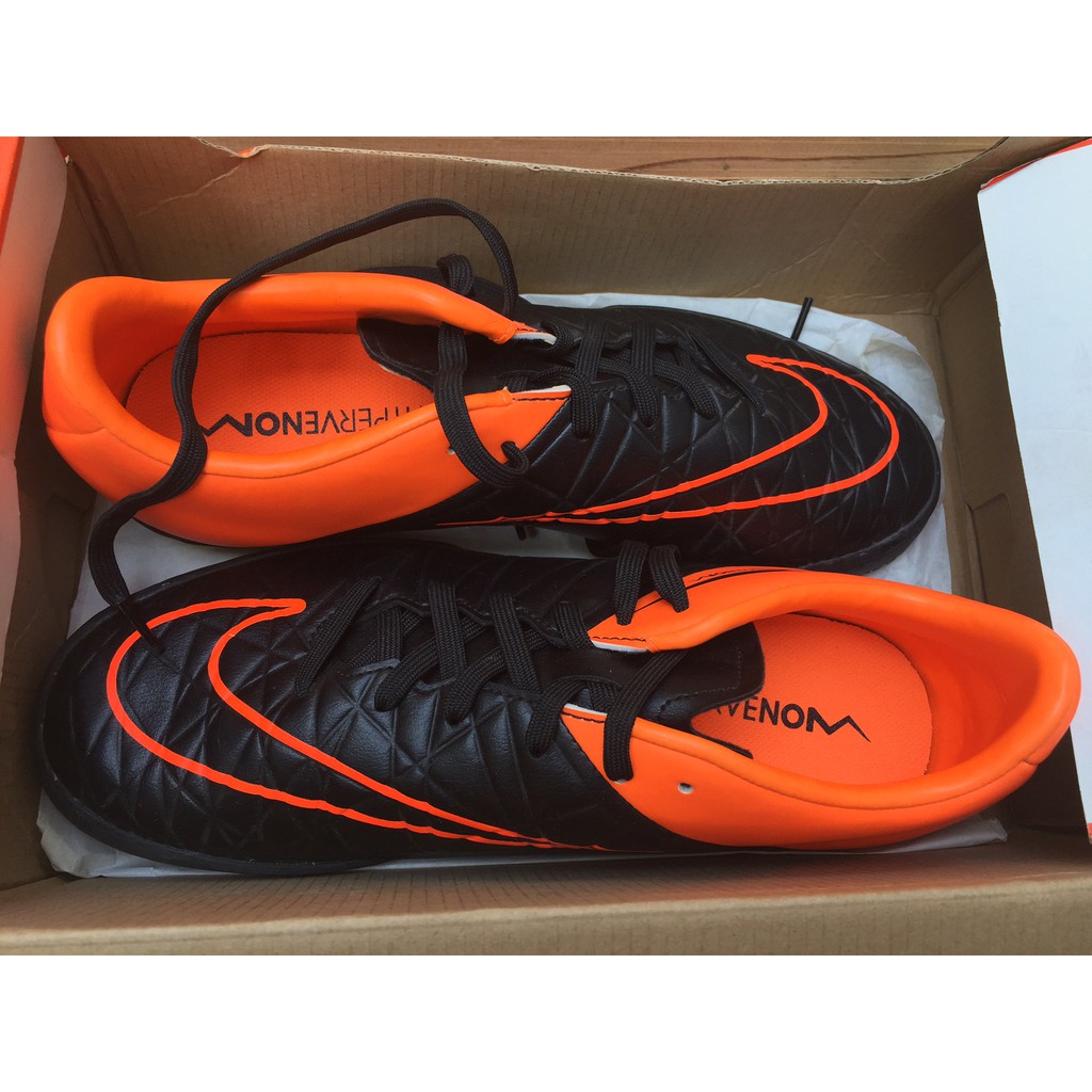 indoor soccer shoes nike womens