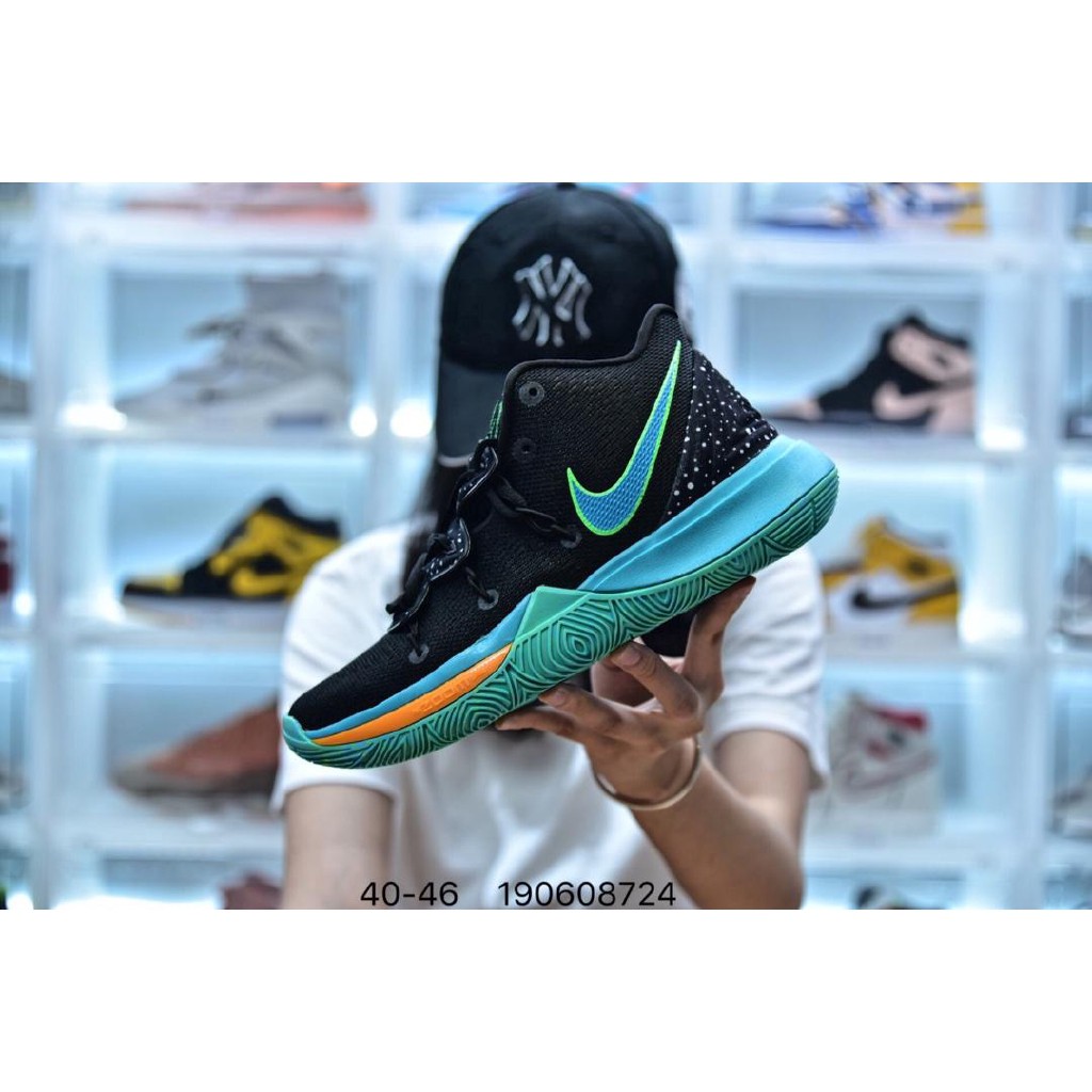 kyrie zoom