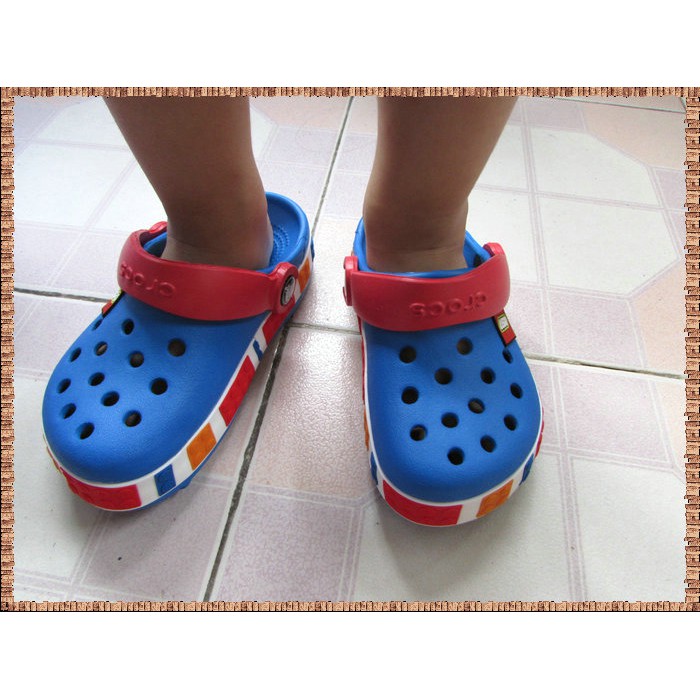 big crocs shoes