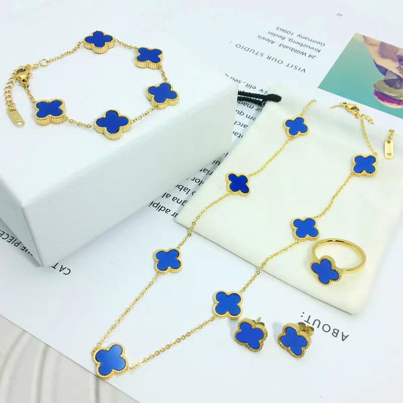 2022 New Fashion Japanese Korean Royal blue Four-leaf Clover Stainless Steel Female Necklace Gold