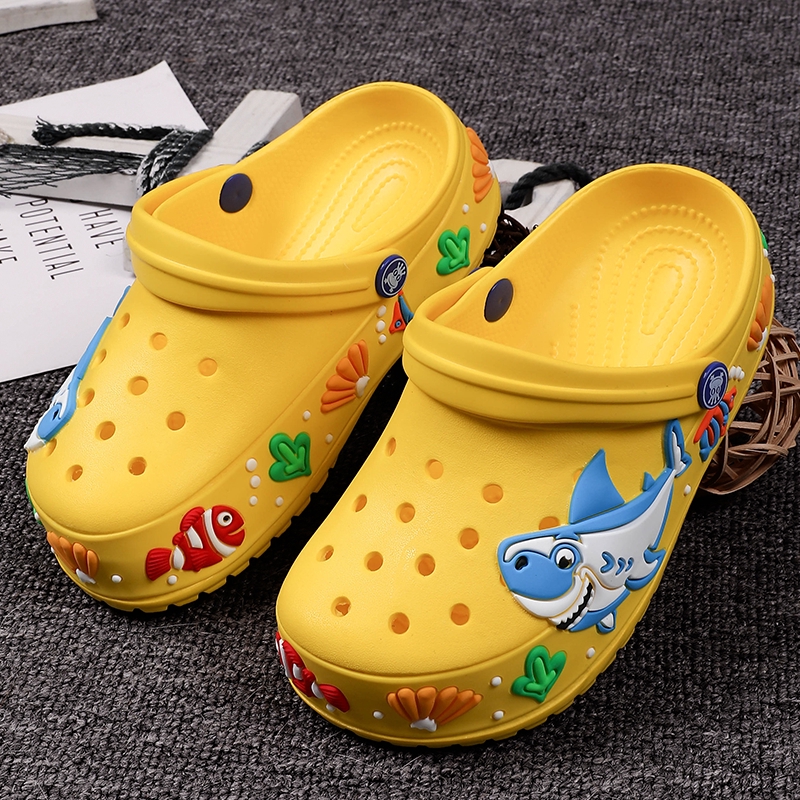 beach clogs