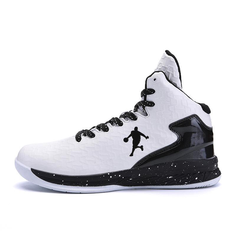 black jordan basketball shoes
