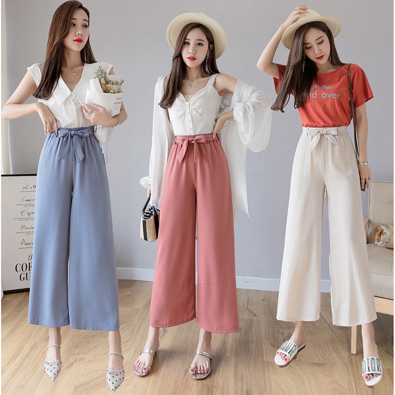 retro outfit for women pants