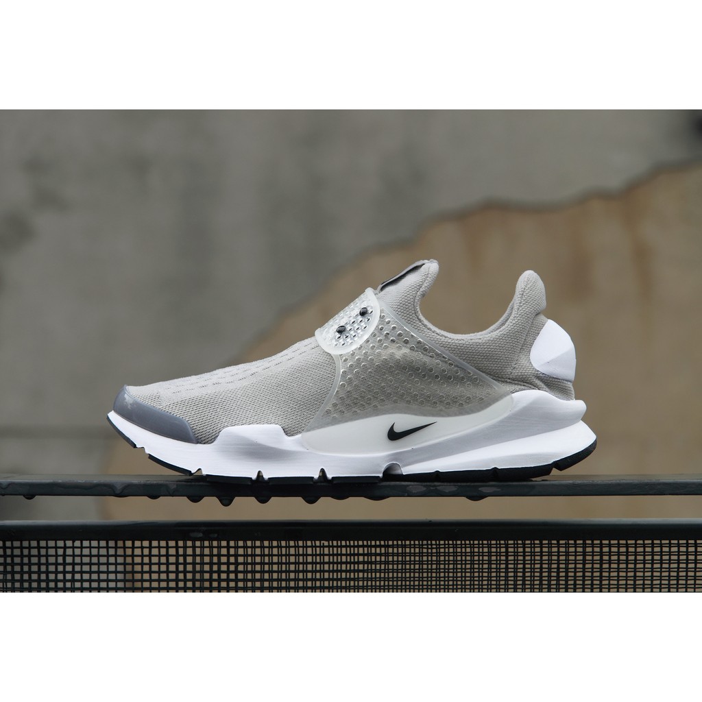 nike sock dart gray