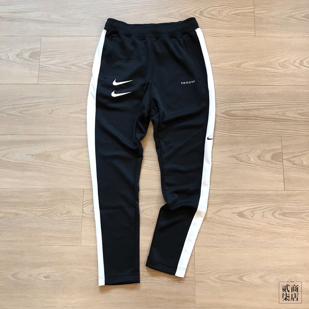 nike sweatpants swoosh