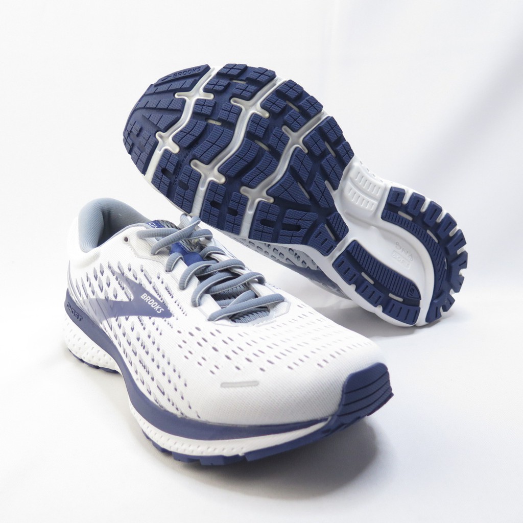 brooks 4e wide shoes
