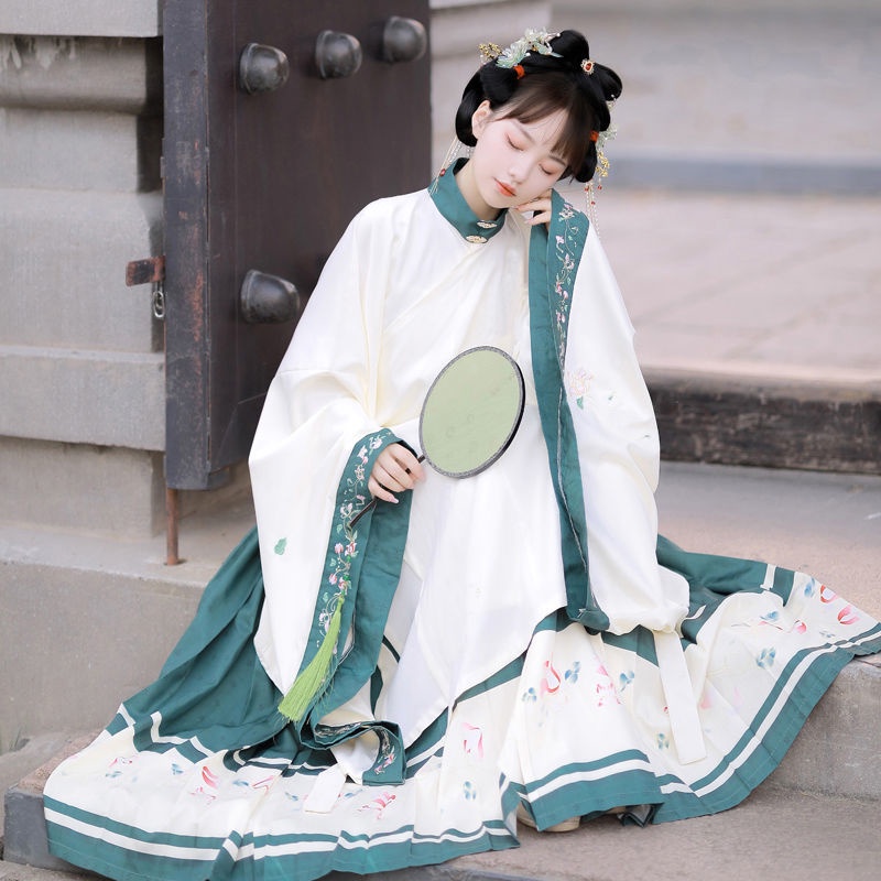 チャイナドレス雲雀 方领对襟刺绣夹袄 緑白色アウター 明製漢服 中国