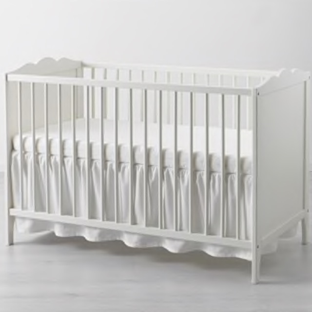 baby cot skirt